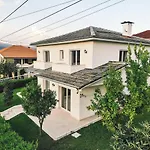 Prestigio Apartment *